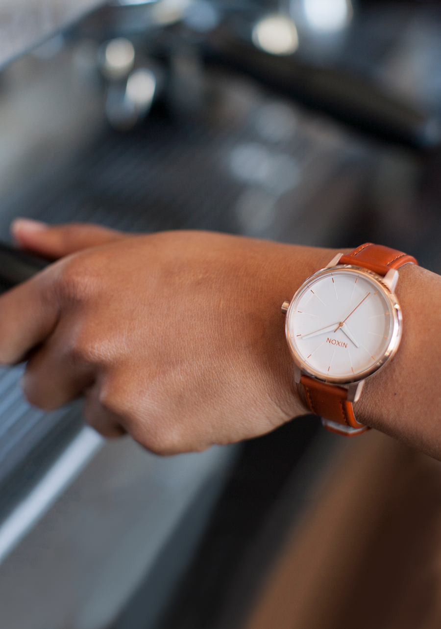 
NIXDEV01 Kensington Leather Analog Watch - Rose Gold / White - View 5