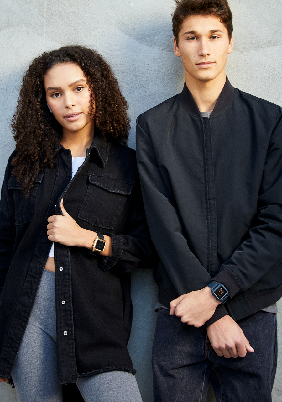 
NIXDEV01 Staple Digital Watch - Black / Gold - View 6